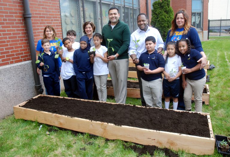 Union County Kids Dig In! Garden at John Marshall School 20 in
