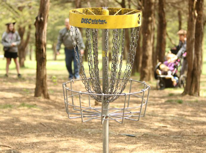 Ribbon Cutting for New Disc Golf Course at Oak Ridge in Clark